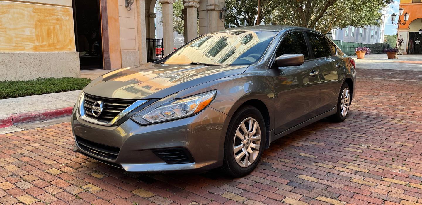 Nissan Altima 2016 rental in Orlando, FL by Mimi L. Turo