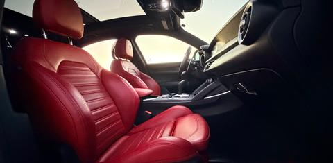 Alfa Romeo Stelvio 2023