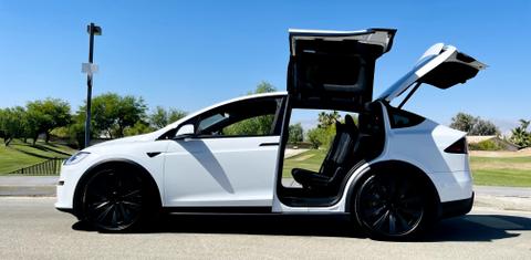 Tesla Model X 2022