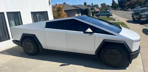 Tesla Cybertruck 2024