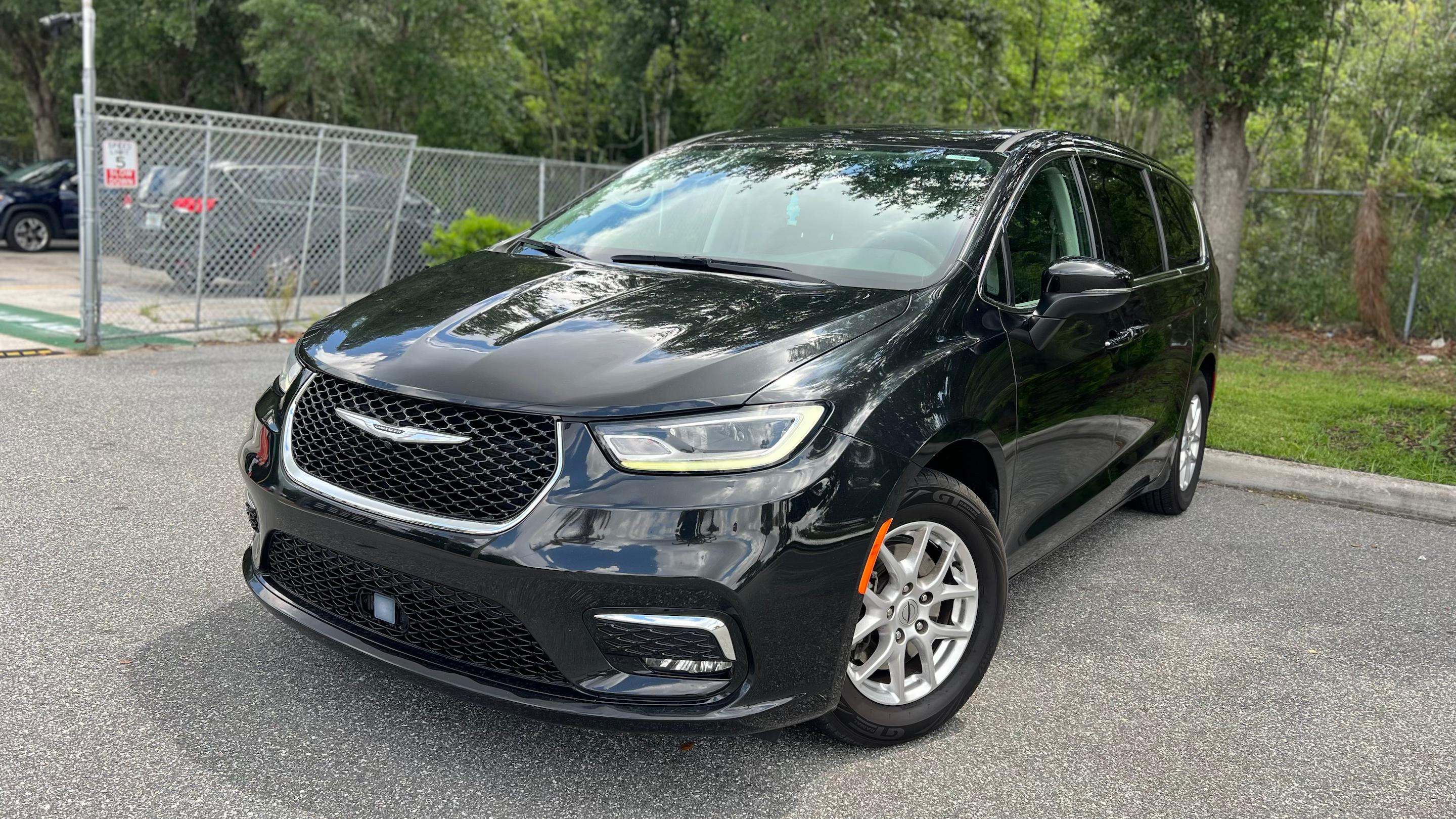 Chrysler Pacifica 2023 in 