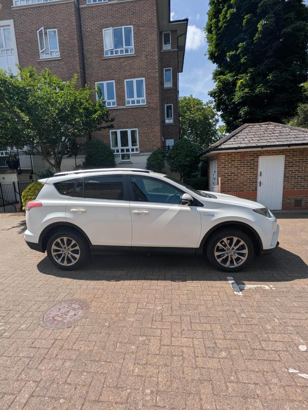 Toyota Rav-4 2016 in Kingston Upon Thames