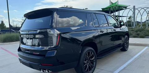 Chevrolet Suburban 2025