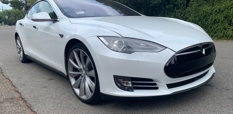 Tesla Model S 2016