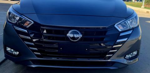 Nissan Versa 2023