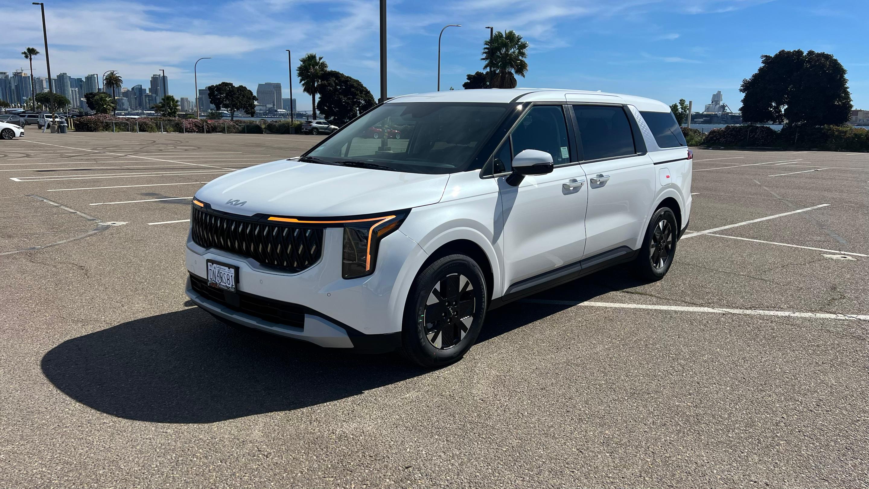 Kia Carnival Hybrid 2026 in San Diego, CA