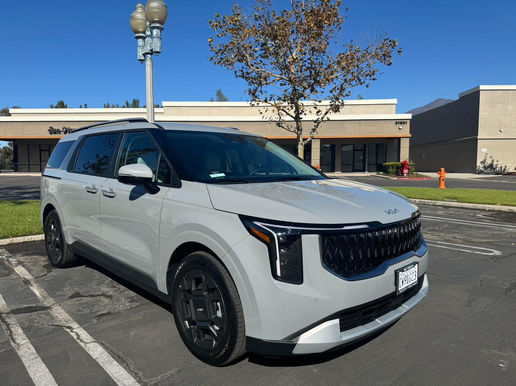 Kia Carnival Hybrid 2025 in El Segundo, CA