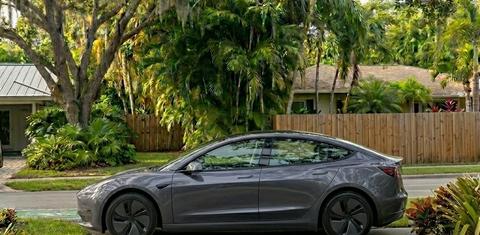 Tesla Model Y 2026