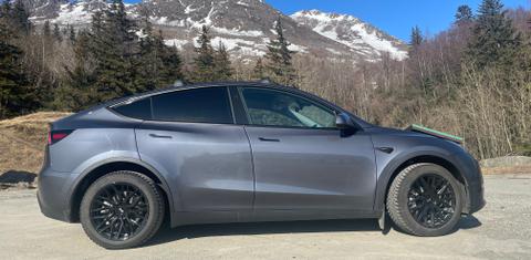 Tesla Model Y 2023