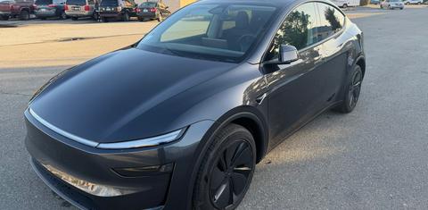 Tesla Model Y 2026