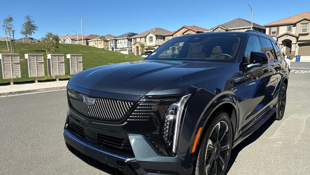 Cadillac Escalade IQL 2026 in 