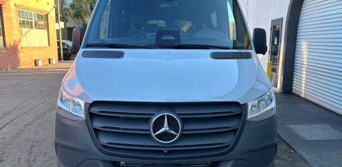 Mercedes-Benz Sprinter 2025