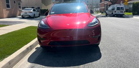 Tesla Model Y 2024