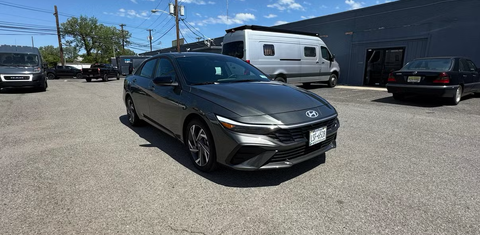 Hyundai Elantra 2025