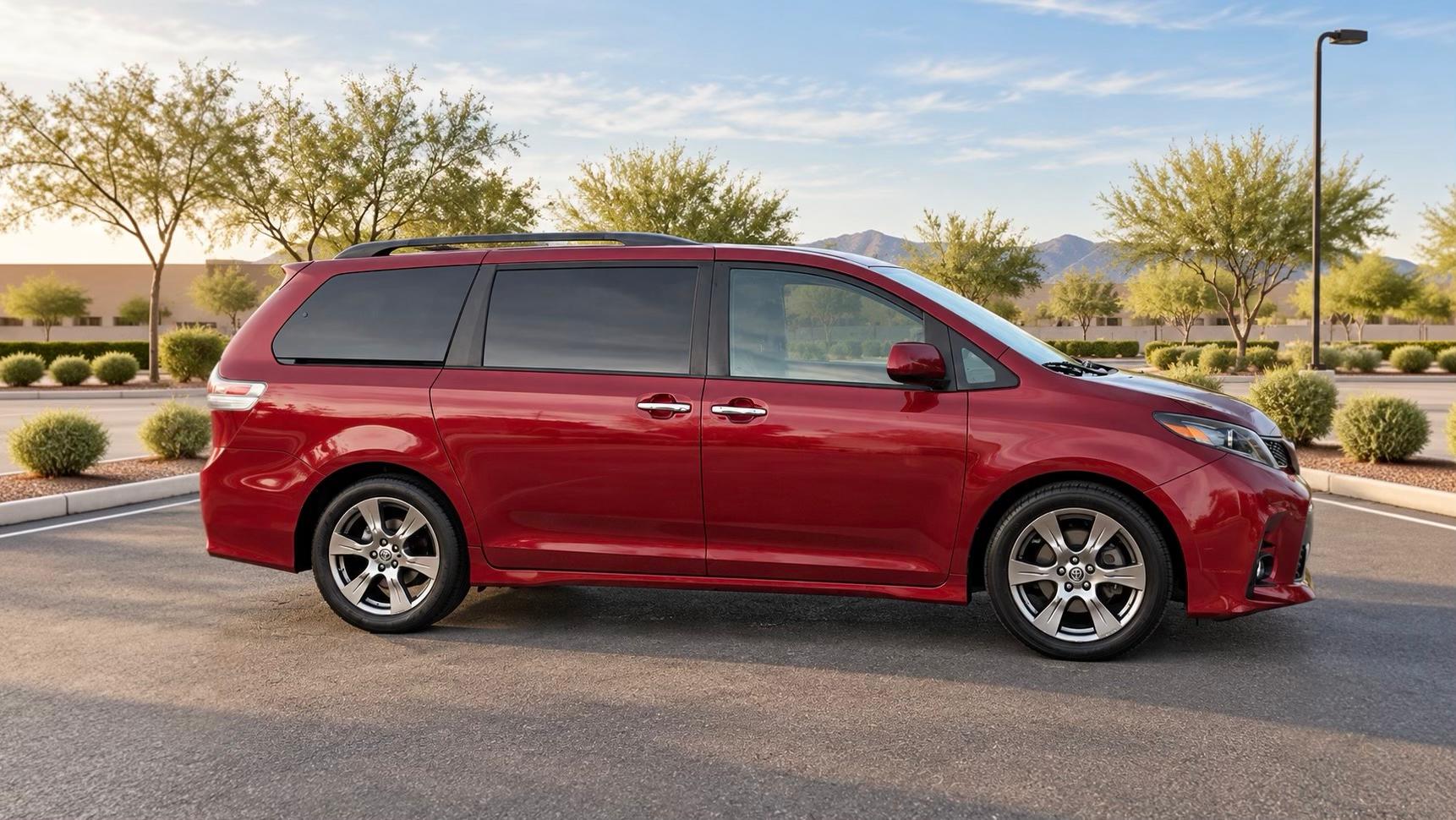 Toyota Sienna 2018 in Yuma, AZ