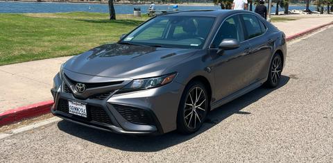 Toyota Camry 2021