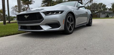Ford Mustang 2024