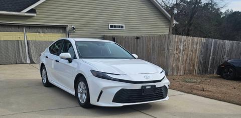 Toyota Camry Hybrid 2025