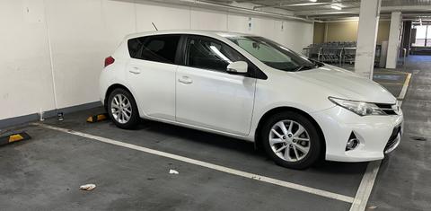 Toyota COROLLA 2013