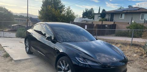 Tesla Model 3 2025