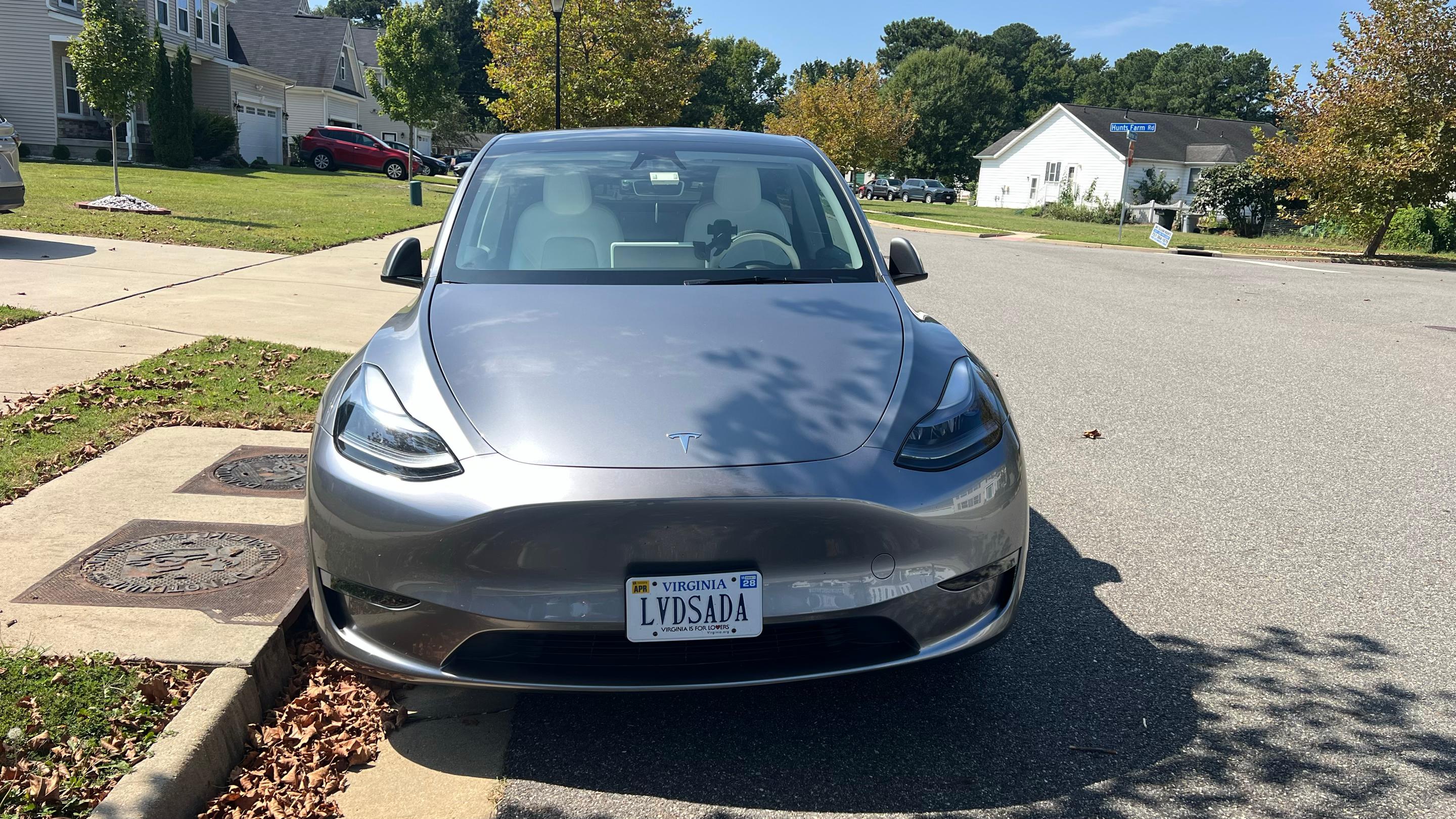 Tesla Model Y 2025 in Hampton, VA