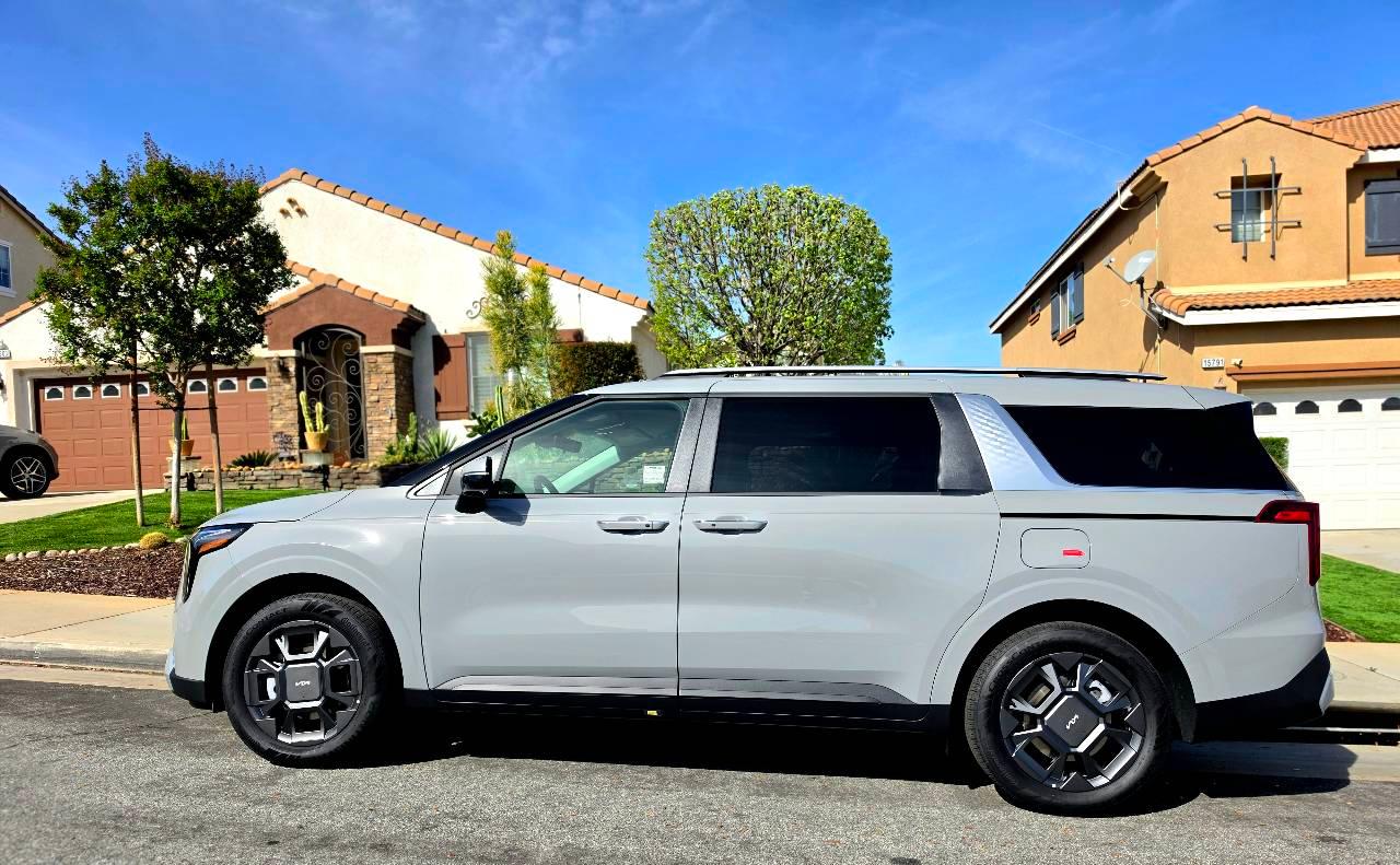 Kia Carnival Hybrid 2026 in Moreno Valley, CA