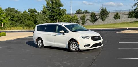 Chrysler Pacifica 2023