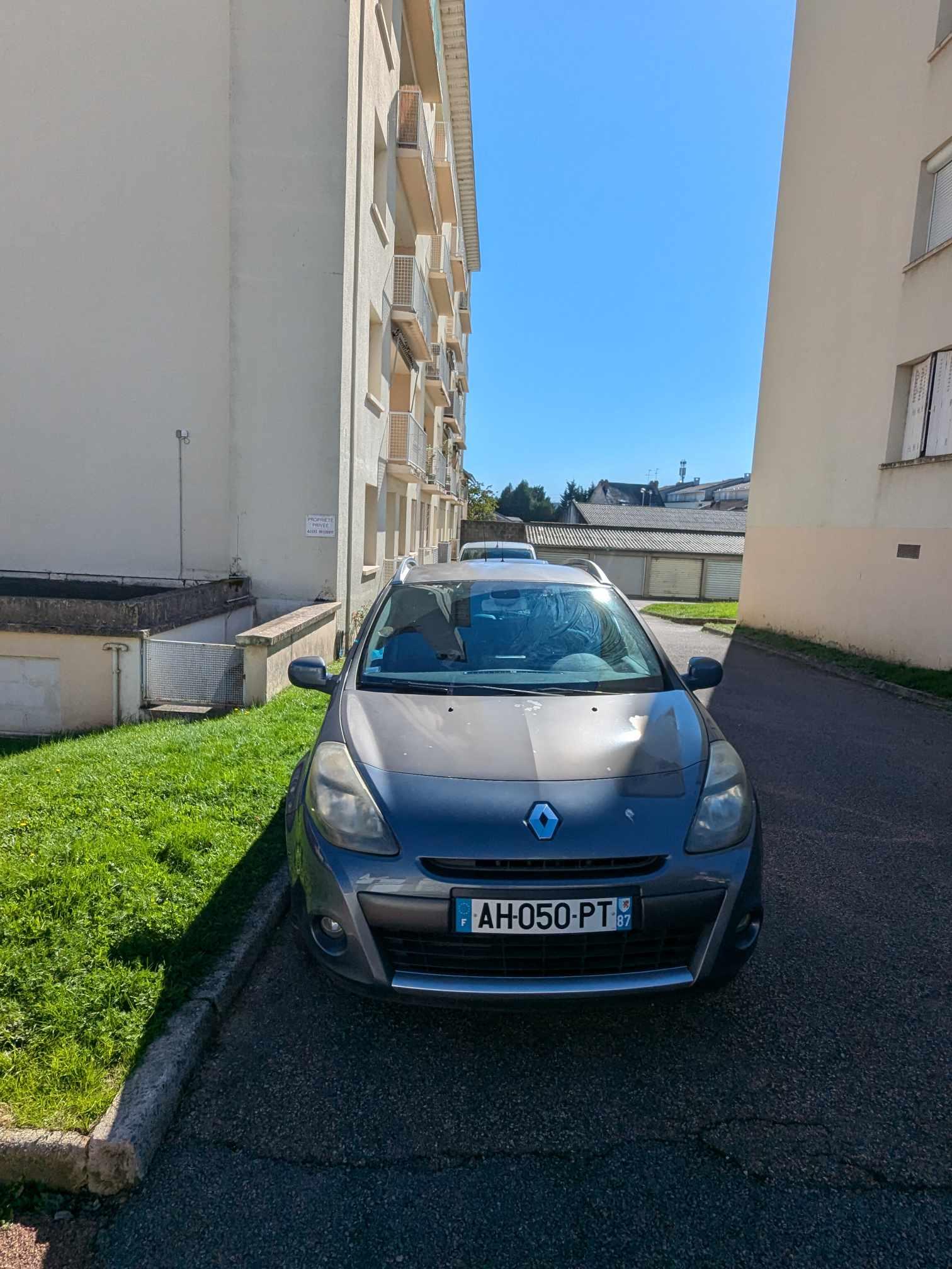 Renault CLIO III 2009 à Limoges