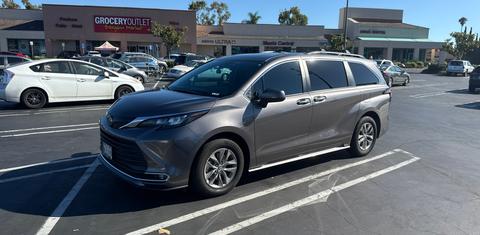 Toyota Sienna 2024