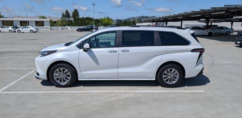 Toyota Sienna 2025