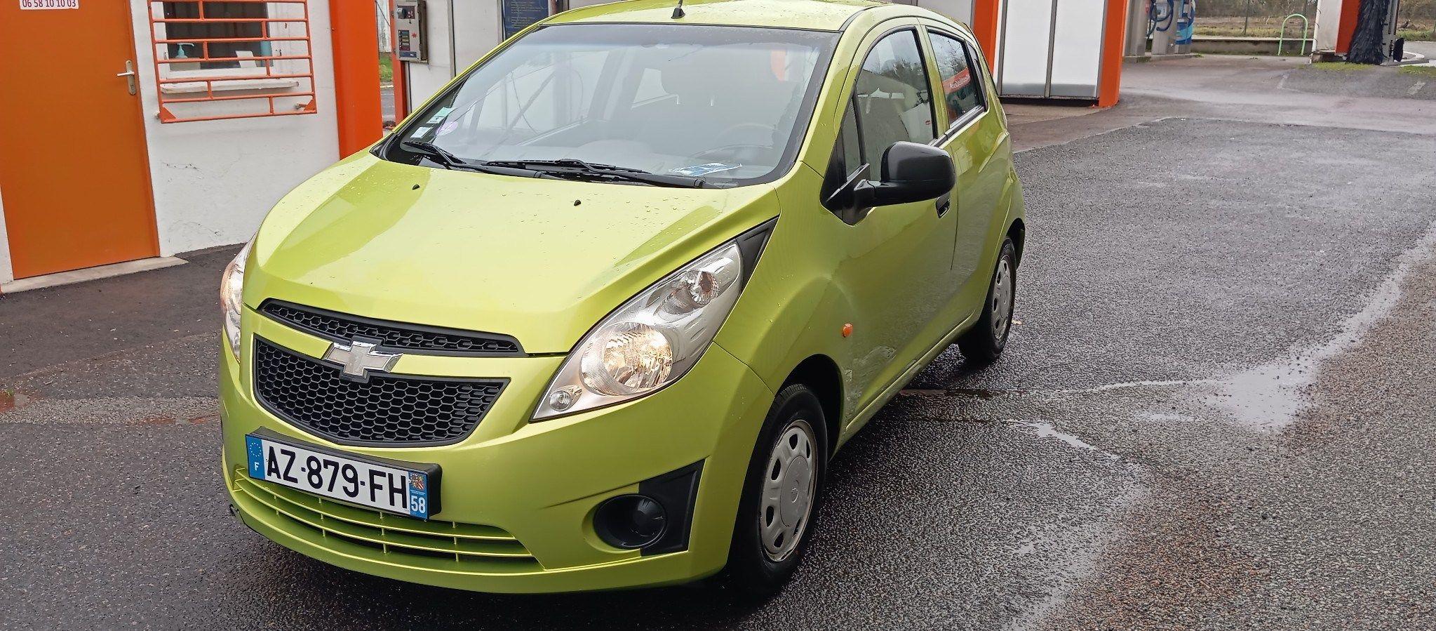 Chevrolet SPARK 2010 à Clermont-ferrand