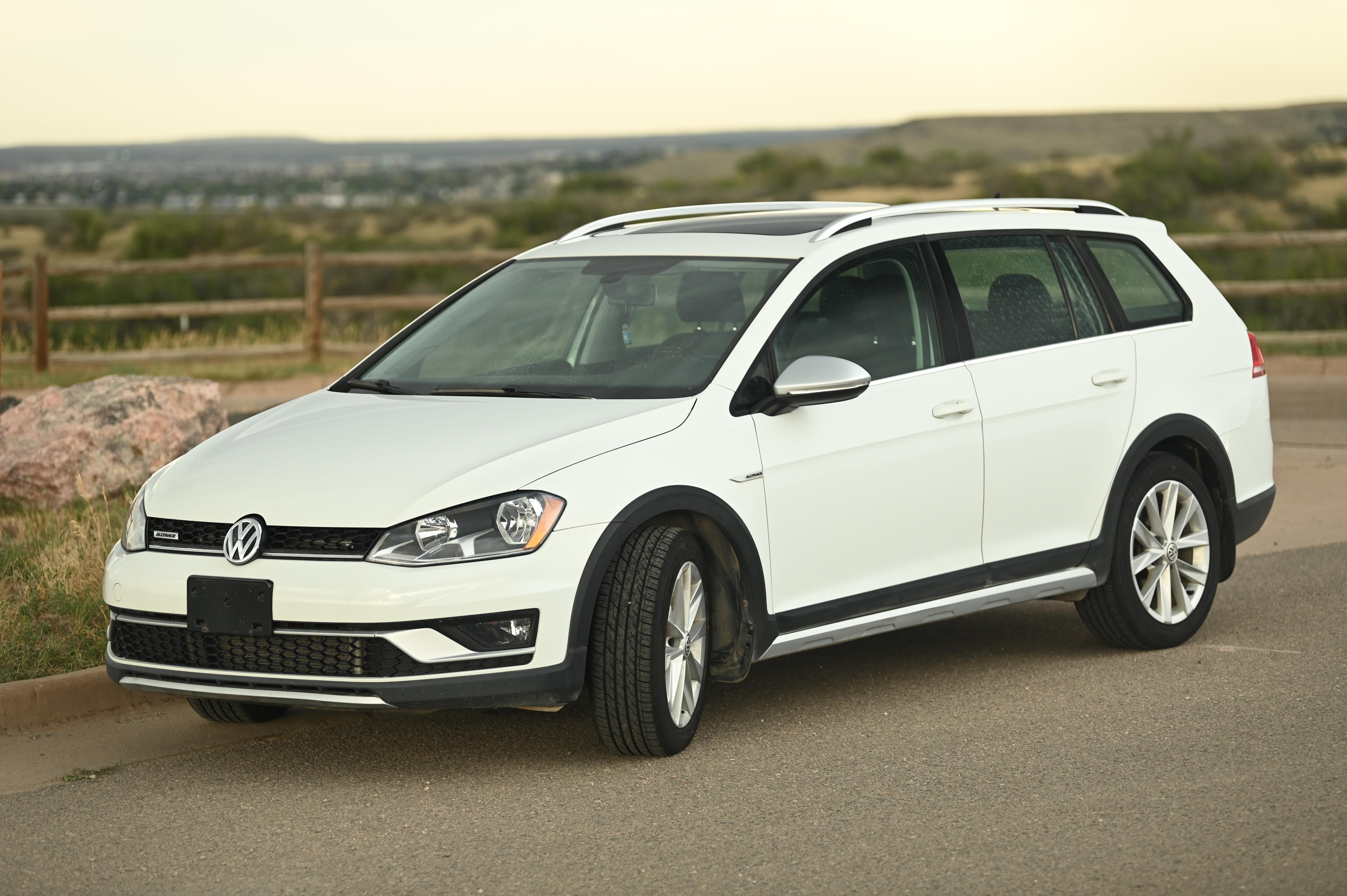 Volkswagen Golf Alltrack 2017 in Denver, CO