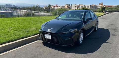 Toyota Camry Hybrid 2025