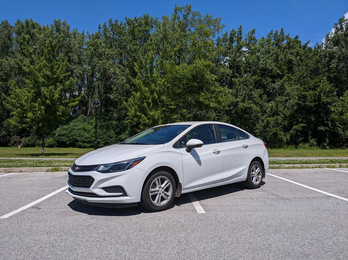 Chevrolet Cruze 2017 à Montréal, QC