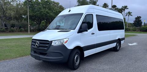 Mercedes-Benz Sprinter 2025