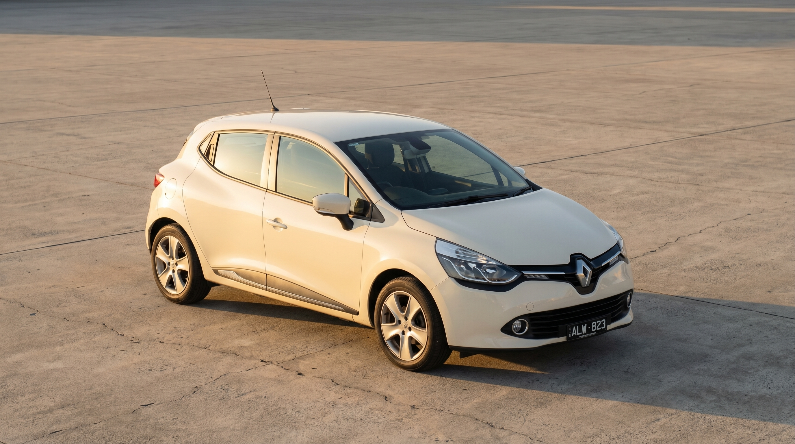 Renault CLIO 2016 in Reservoir