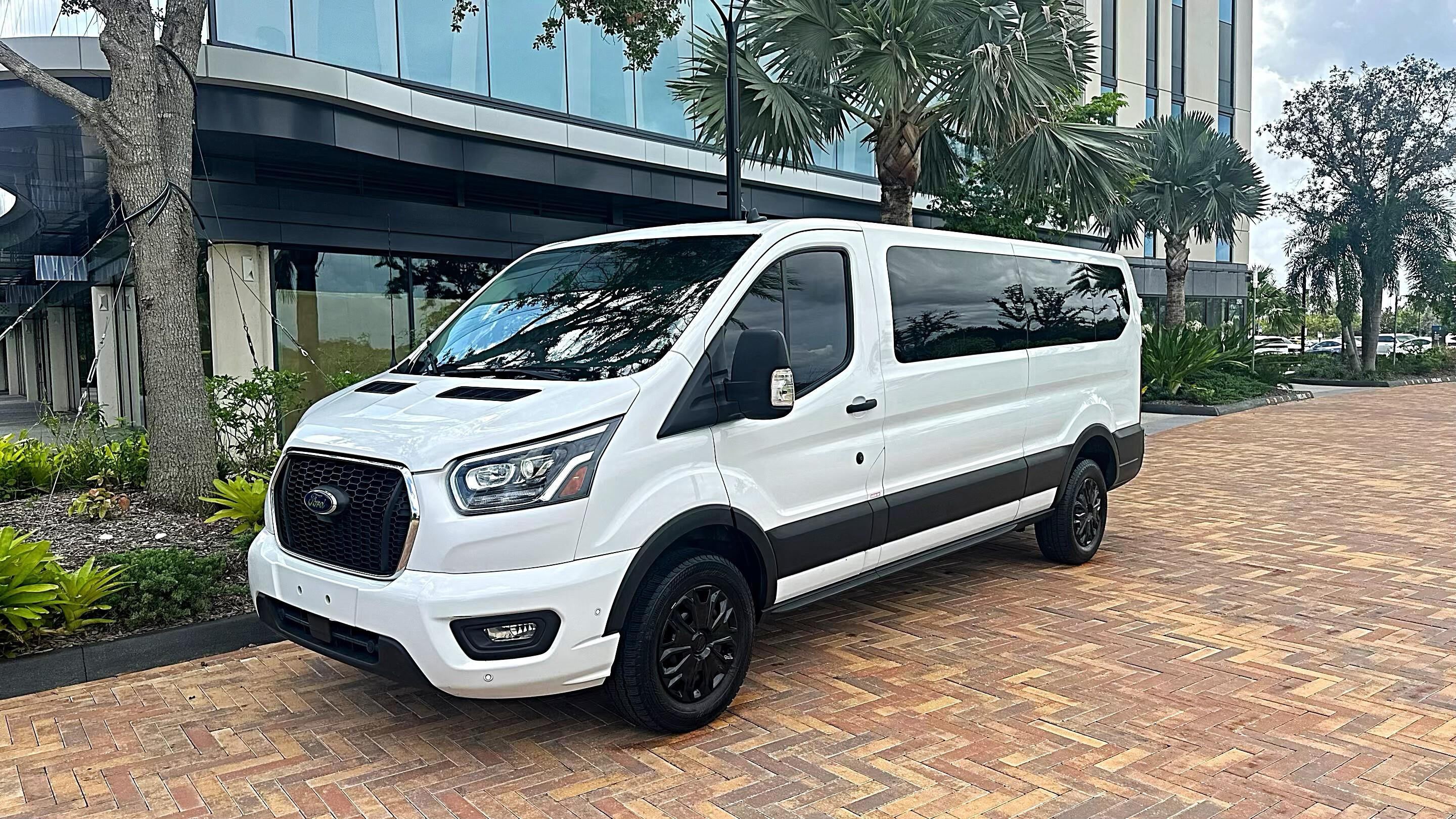 Ford Transit 2023 in Orlando, FL