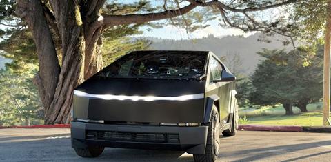 Tesla Cybertruck 2025