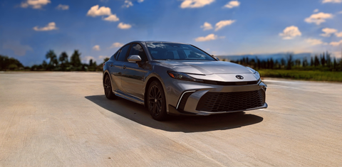 Toyota Camry Hybrid 2025