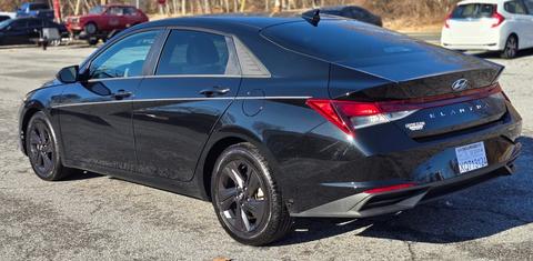 Hyundai Elantra 2022