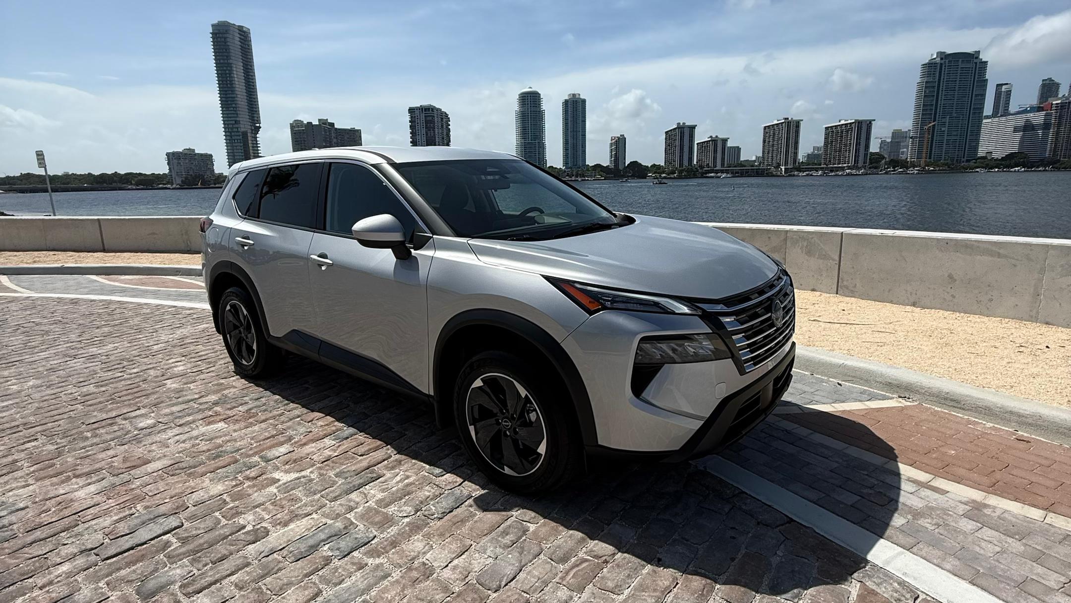 Nissan Rogue 2025 in Miami, FL