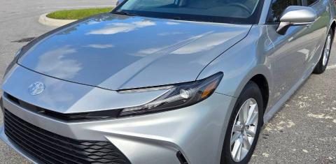 Toyota Camry Hybrid 2026