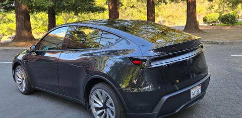 Tesla Model Y 2026