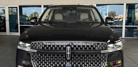 Lincoln Navigator L 2025
