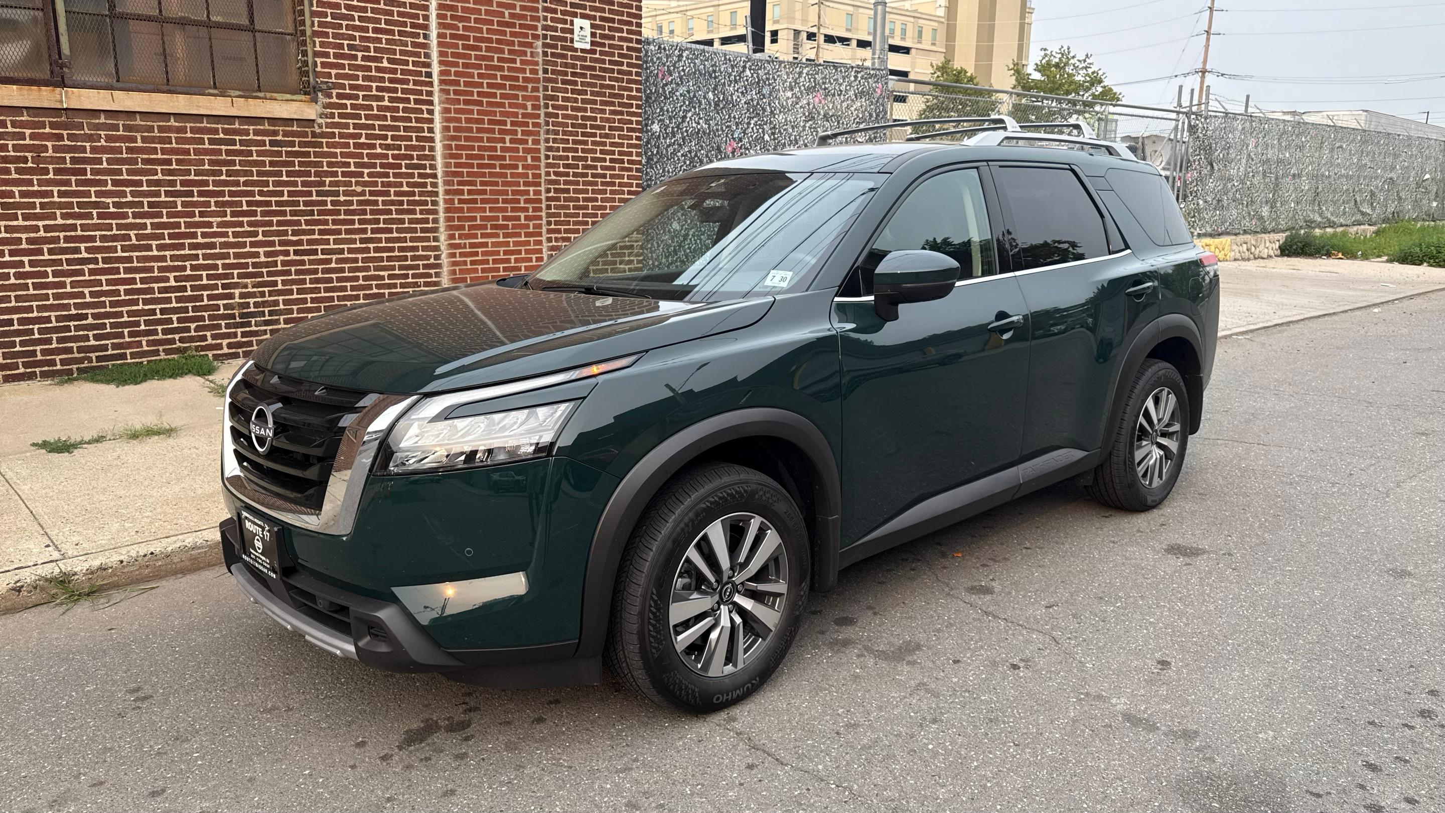 Nissan Pathfinder 2025 in Newark, NJ