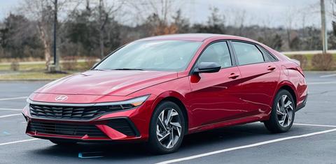 Hyundai Elantra 2025