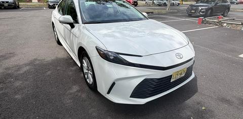Toyota Camry Hybrid 2025