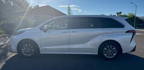 Toyota Sienna 2021