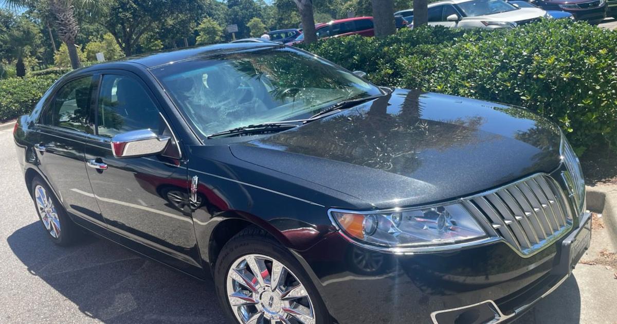Lincoln MKZ 2012 rental in Myrtle beach, SC by Caren W. Turo