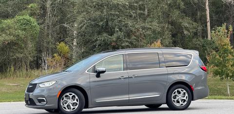 Chrysler Pacifica 2023